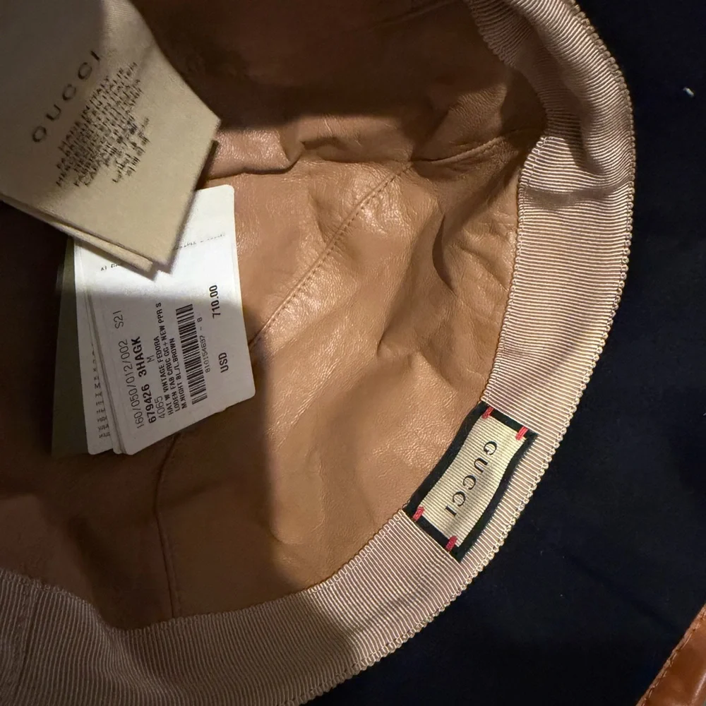 Gucci Black Bucket Hat with Red GG Monogram and Tan Trim - Picture 2 of 6